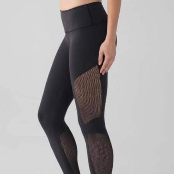 Lululemon Reveal 7/8 Tight - Picture 2 of 12